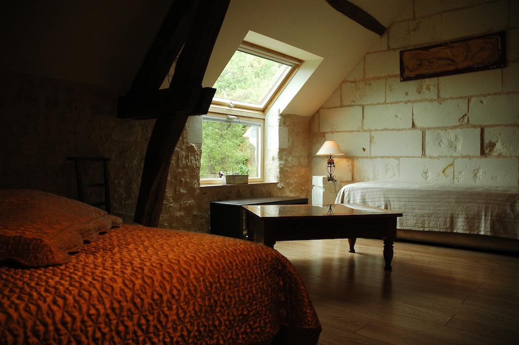 Les Pierres D'Aurele Chambres D'Hotes Saint-Georges-sur-Cher Rom bilde