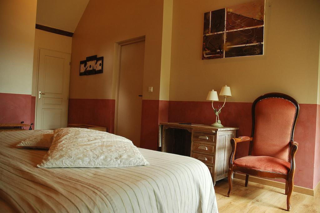 Les Pierres D'Aurele Chambres D'Hotes Saint-Georges-sur-Cher Rom bilde