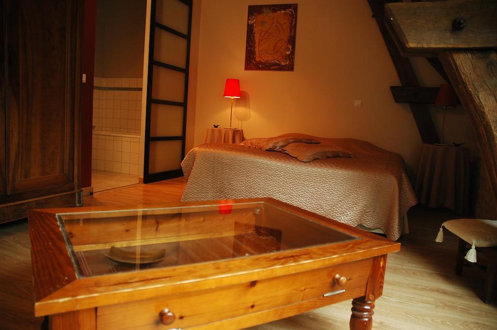 Les Pierres D'Aurele Chambres D'Hotes Saint-Georges-sur-Cher Rom bilde
