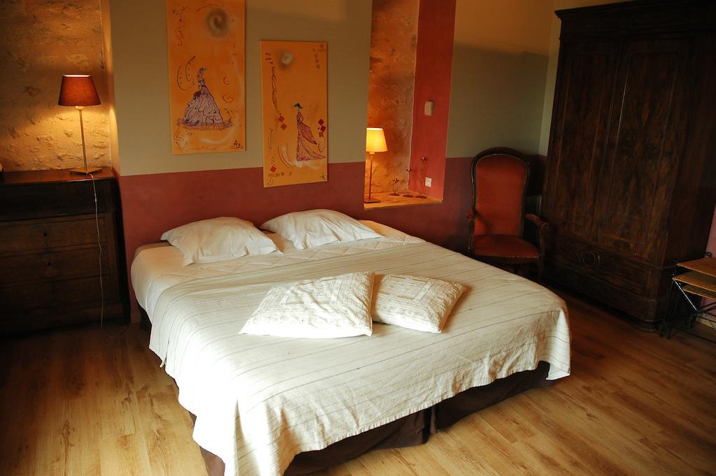 Les Pierres D'Aurele Chambres D'Hotes Saint-Georges-sur-Cher Rom bilde