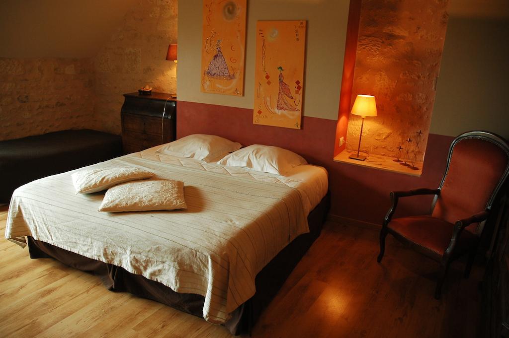 Les Pierres D'Aurele Chambres D'Hotes Saint-Georges-sur-Cher Rom bilde