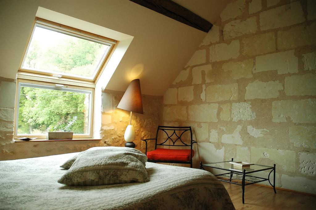 Les Pierres D'Aurele Chambres D'Hotes Saint-Georges-sur-Cher Rom bilde